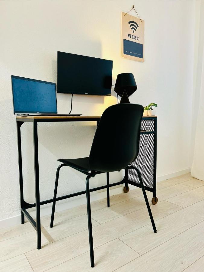 Design Moderno In Centro - Lainate- Rho Fiera Apartman Kültér fotó
